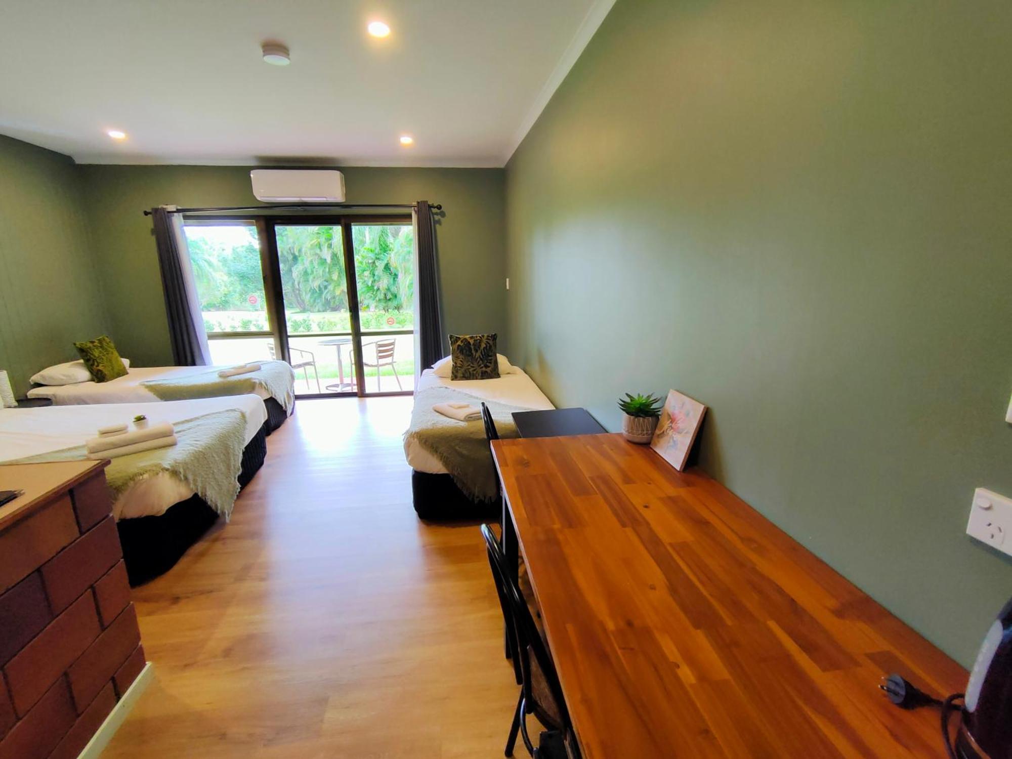 Malanda Lodge ภายนอก รูปภาพ