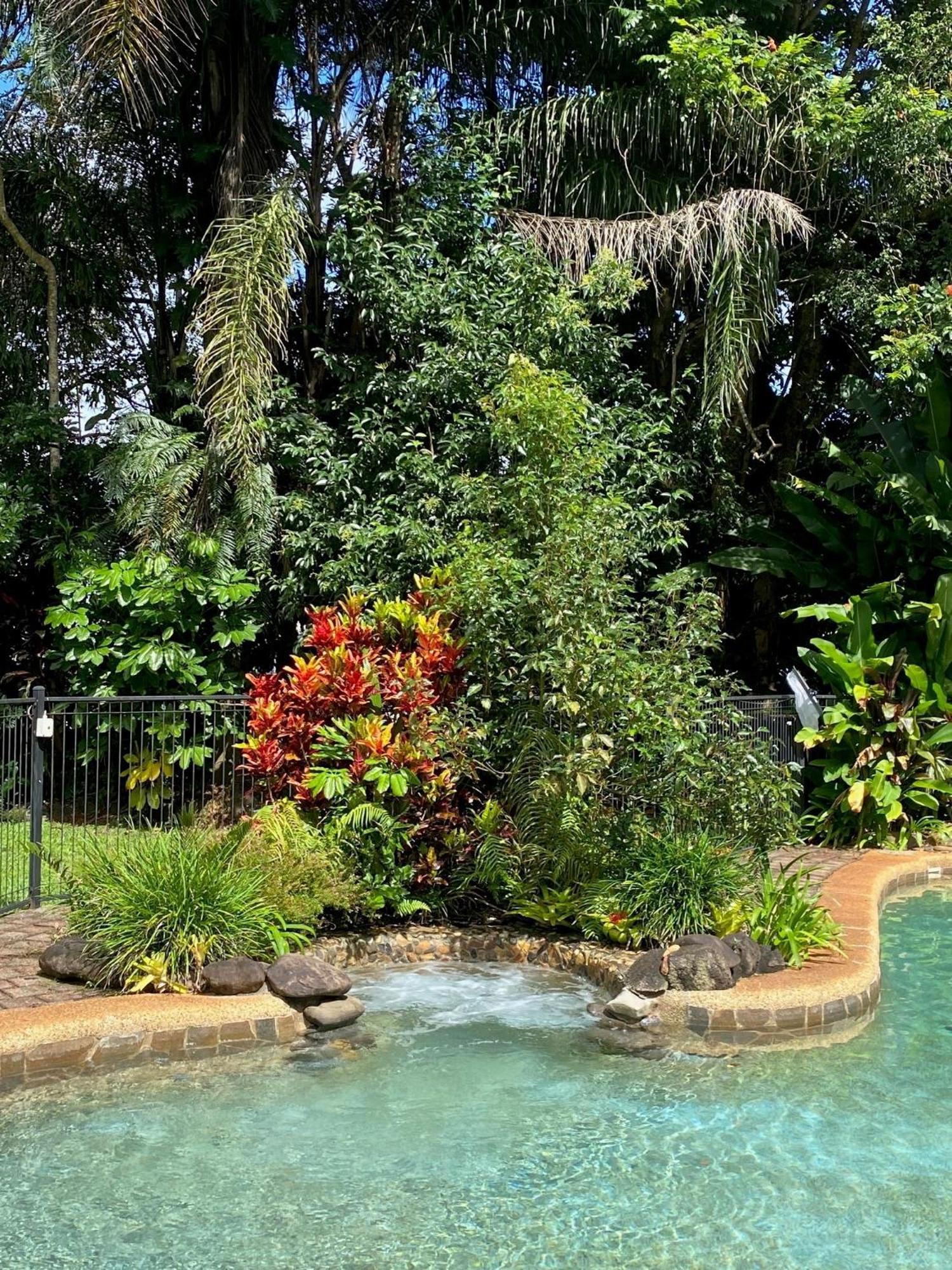 Malanda Lodge ภายนอก รูปภาพ