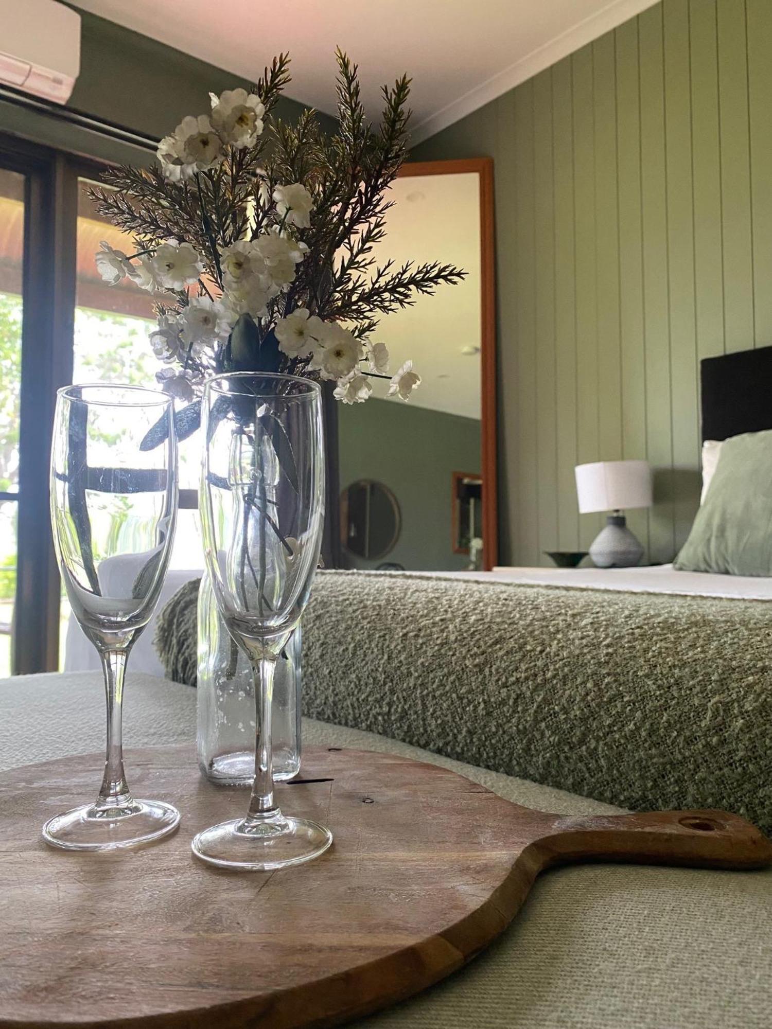 Malanda Lodge ภายนอก รูปภาพ