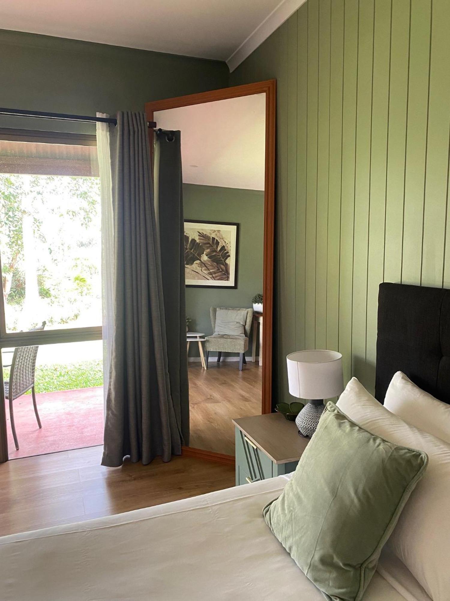 Malanda Lodge ภายนอก รูปภาพ